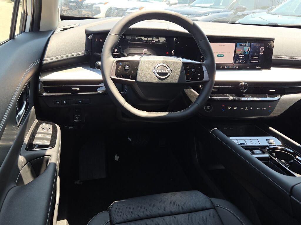New 2026 White Nissan Platinum image 21