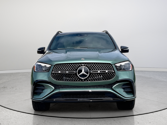 Used 2026  Mercedes-Benz GLE 450 image 2