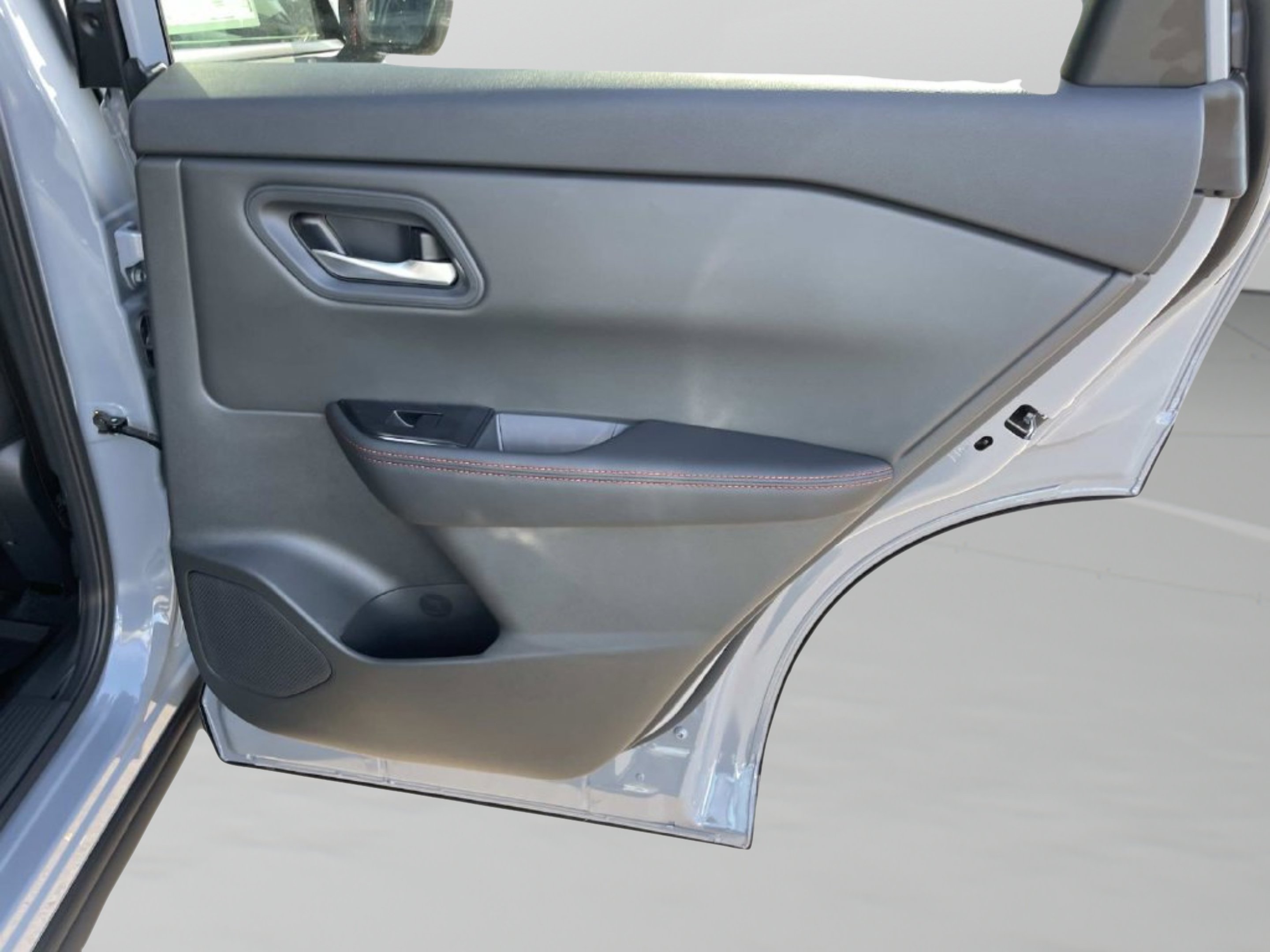 New 2026 Boulder Gray Pearl Nissan Rock Creek image 13