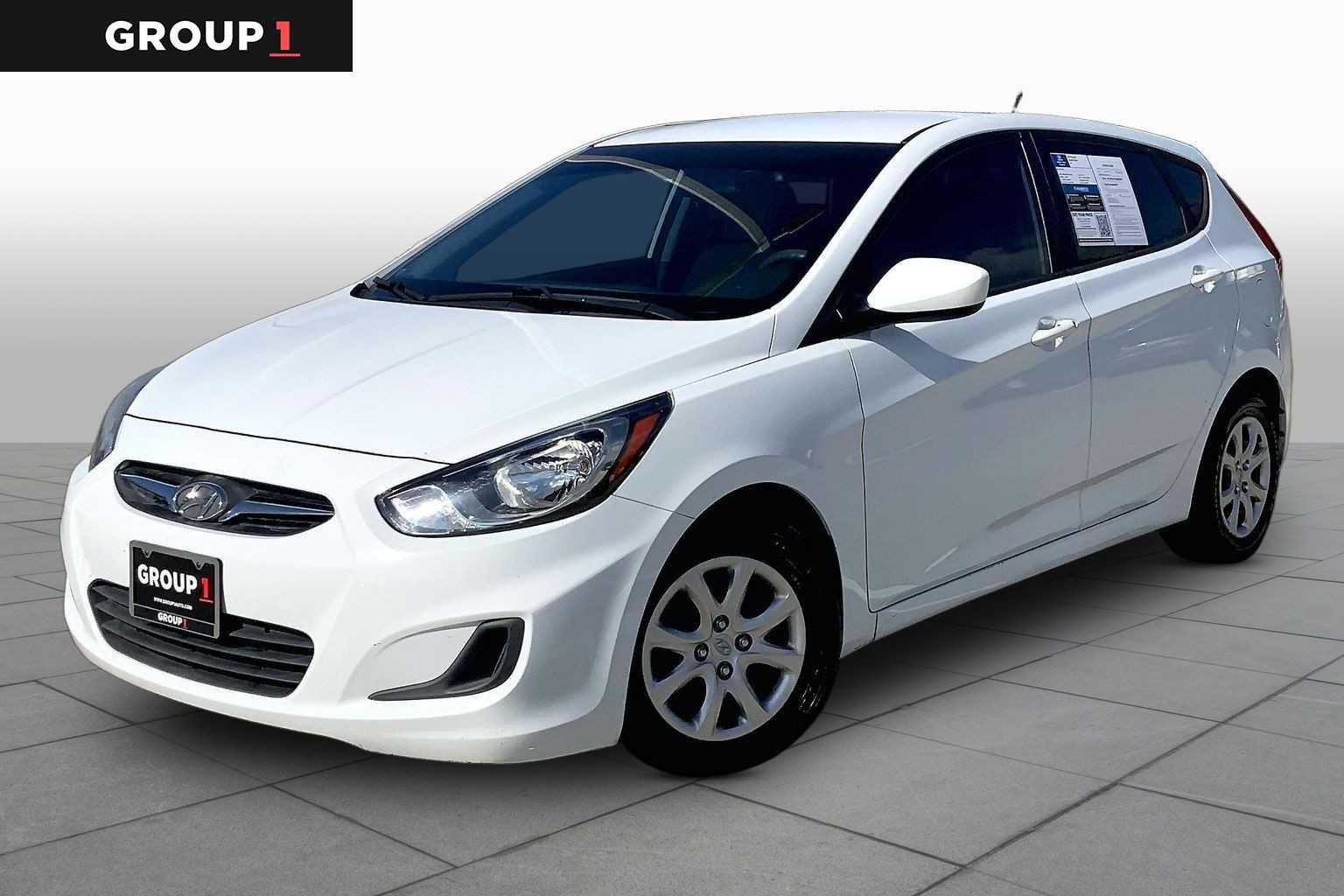 2014 Hyundai Accent GS 5-Door 6-Speed Manual's photo