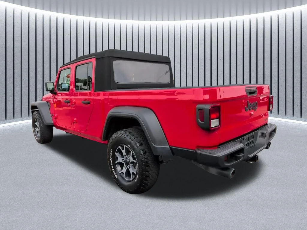 Used 2020 Red Jeep Sport image 8