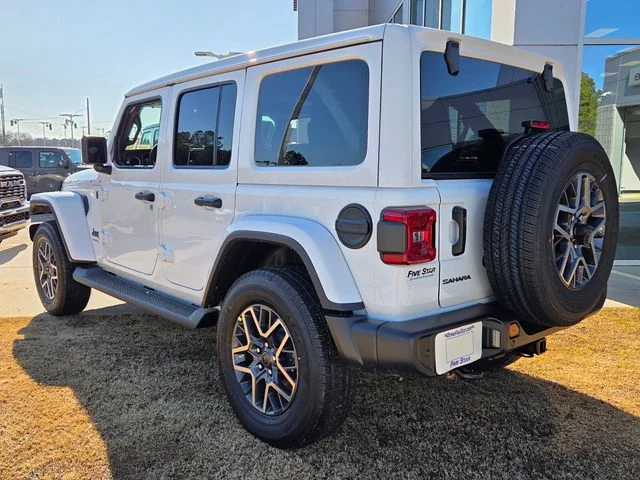 New 2026 Bright White Clear-Coat Exterior Paint Jeep Sahara image 10