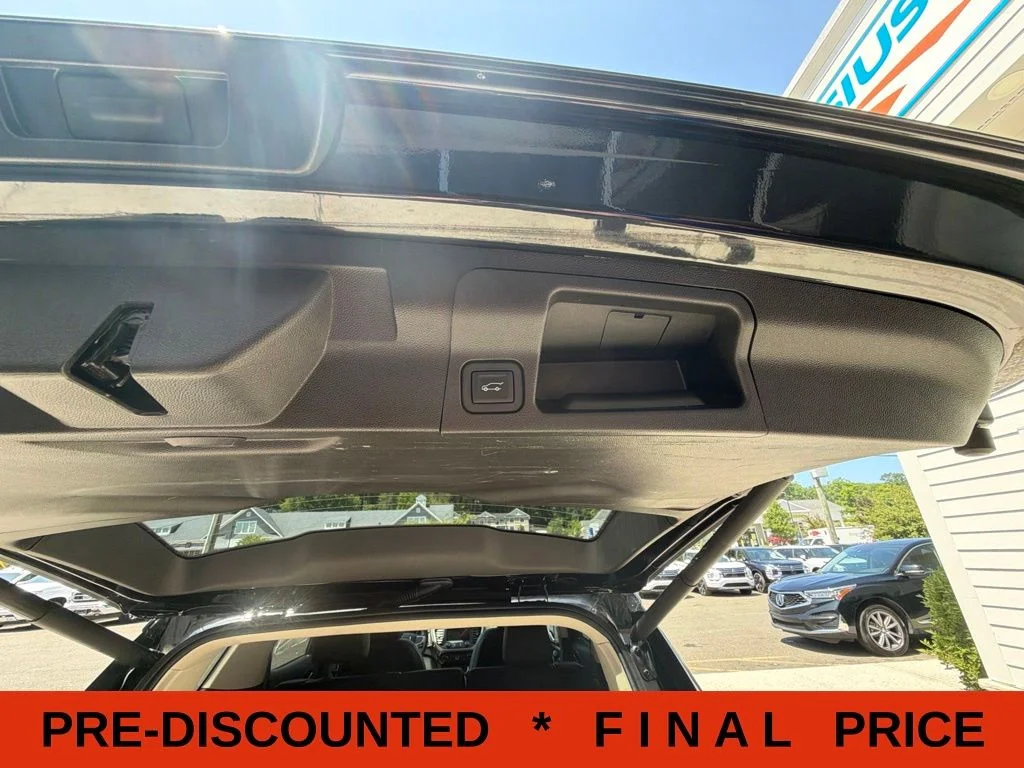 Used 2023 Black GMC Denali image 19