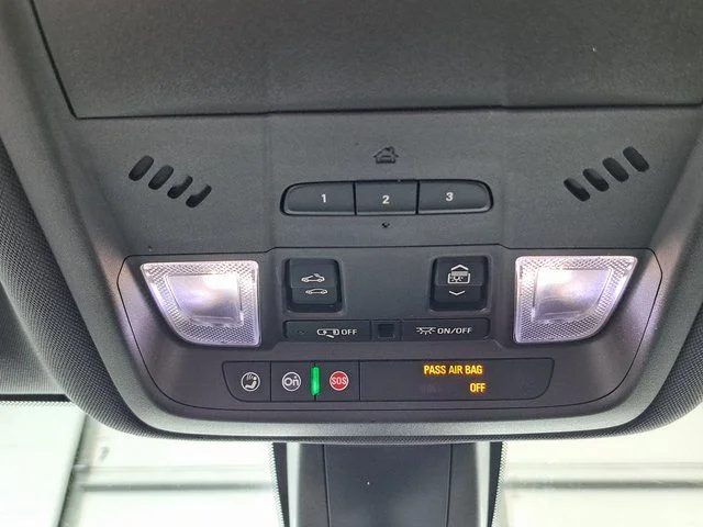 Used 2019 White Chevrolet Premier image 20