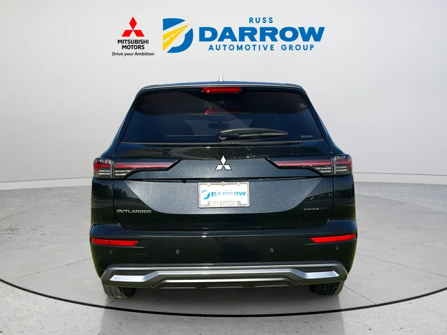 Used 2025 Black Mitsubishi Platinum Edition image 4