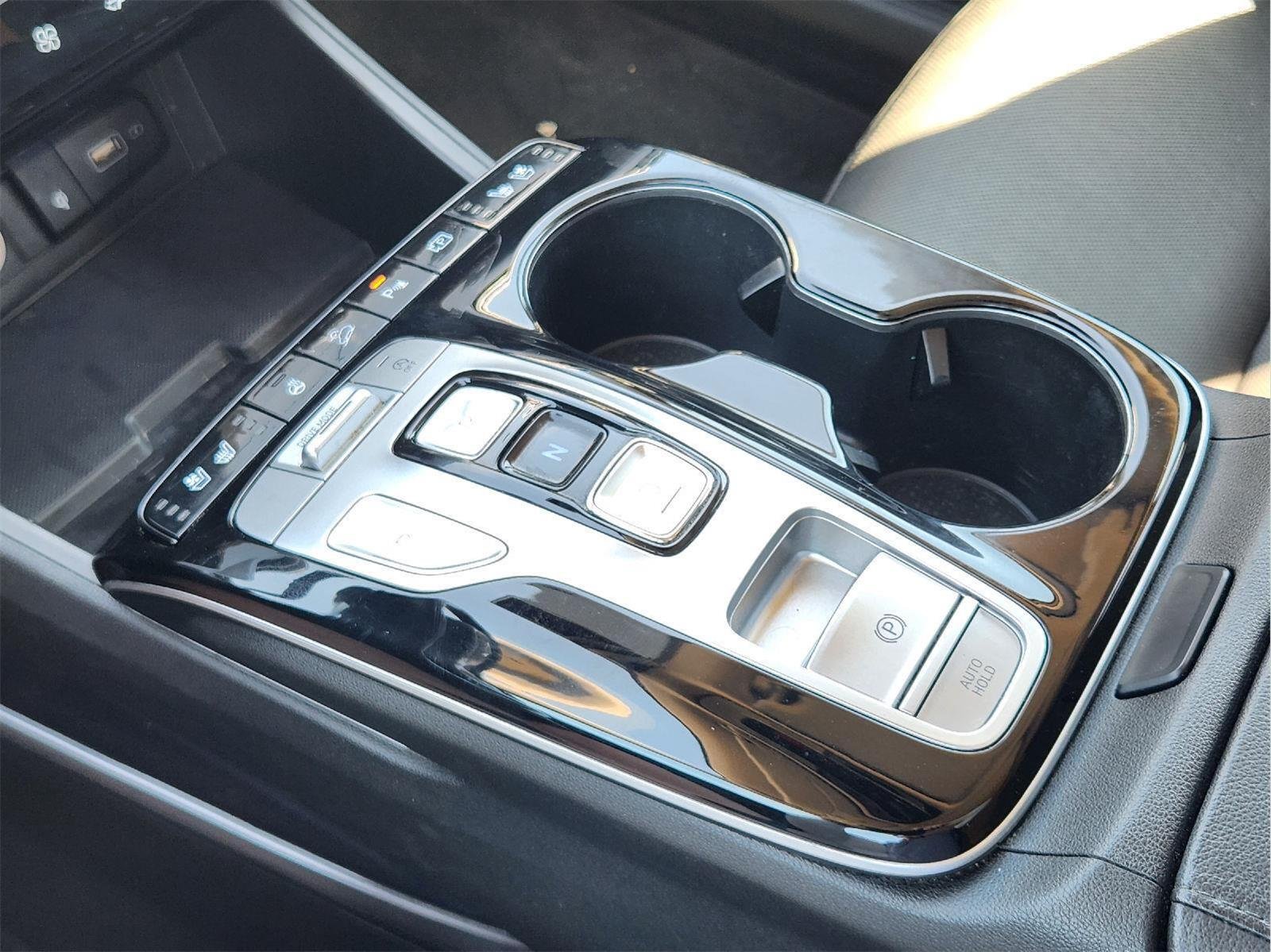 Used 2023 Amazon Gray Hyundai Limited image 19
