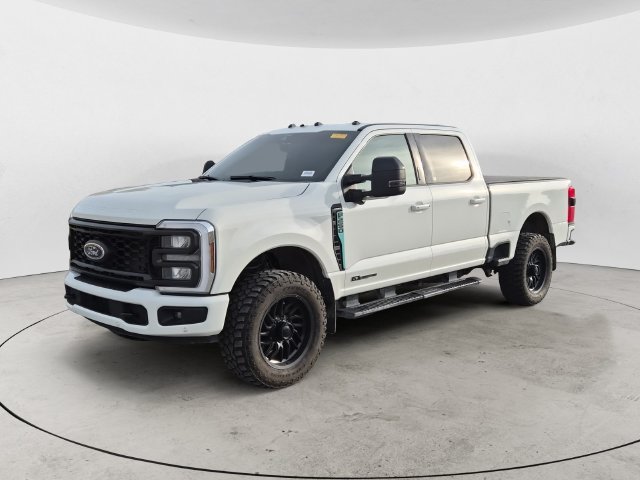 Used 2024 White Ford Lariat image 1