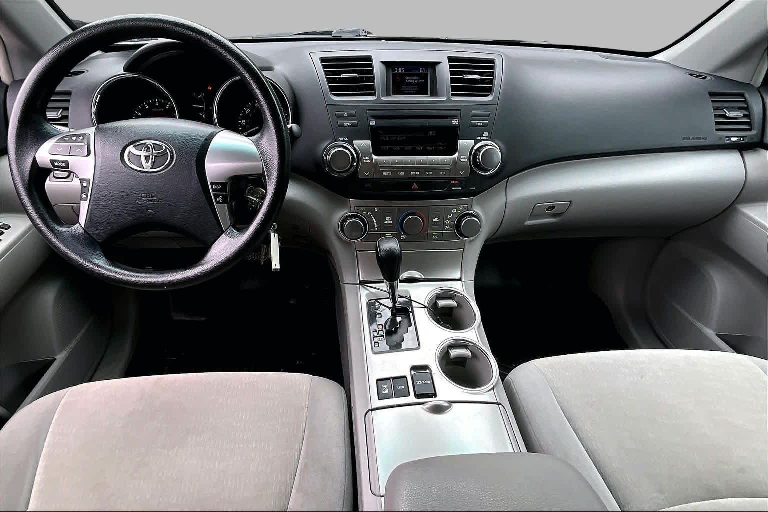 Used 2012 Classic Silver Metallic Toyota  image 14