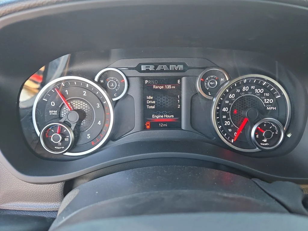 2026 RAM 3500 Chassis Tradesman - Photo 17