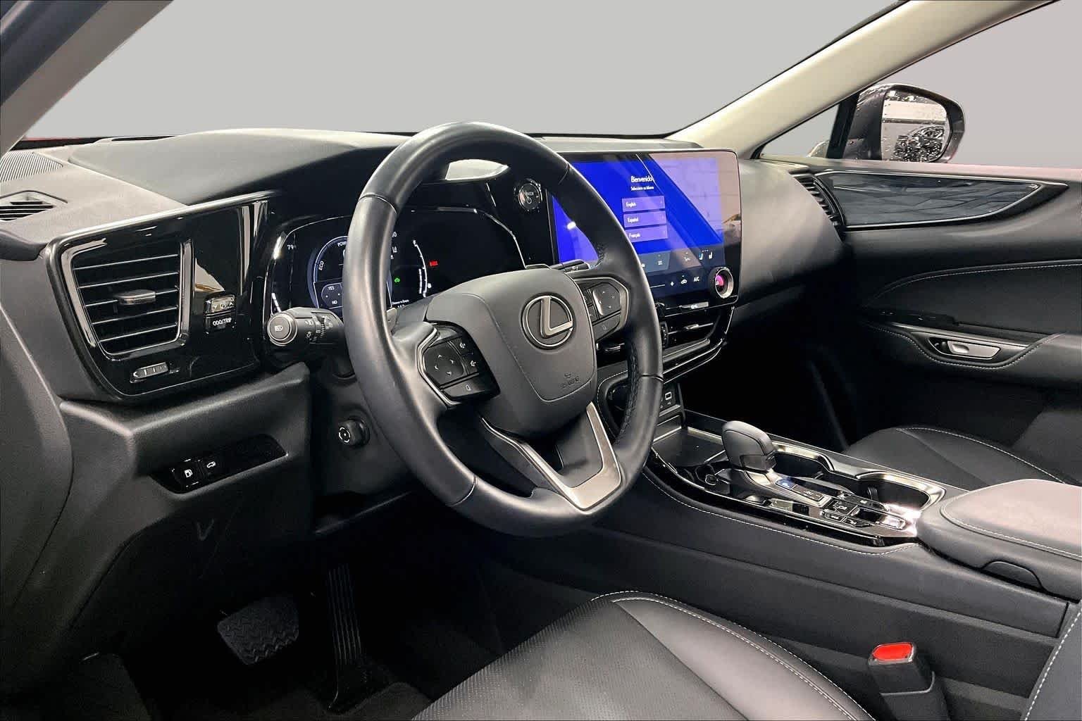 2026 Lexus NX Hybrid 350h - Photo 18