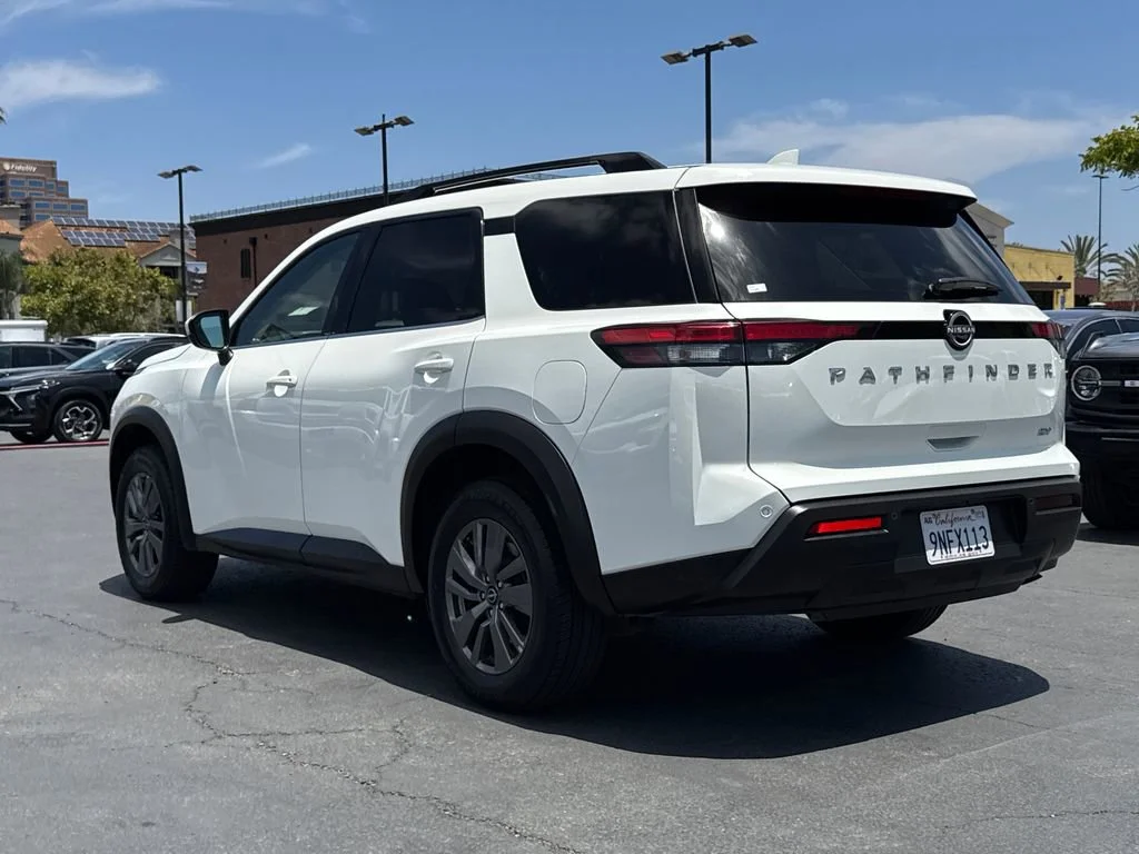 Used 2024 White Nissan SV image 9
