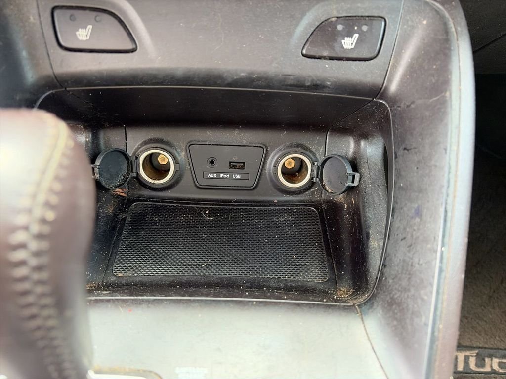 Used 2013 Red Hyundai GLS image 18