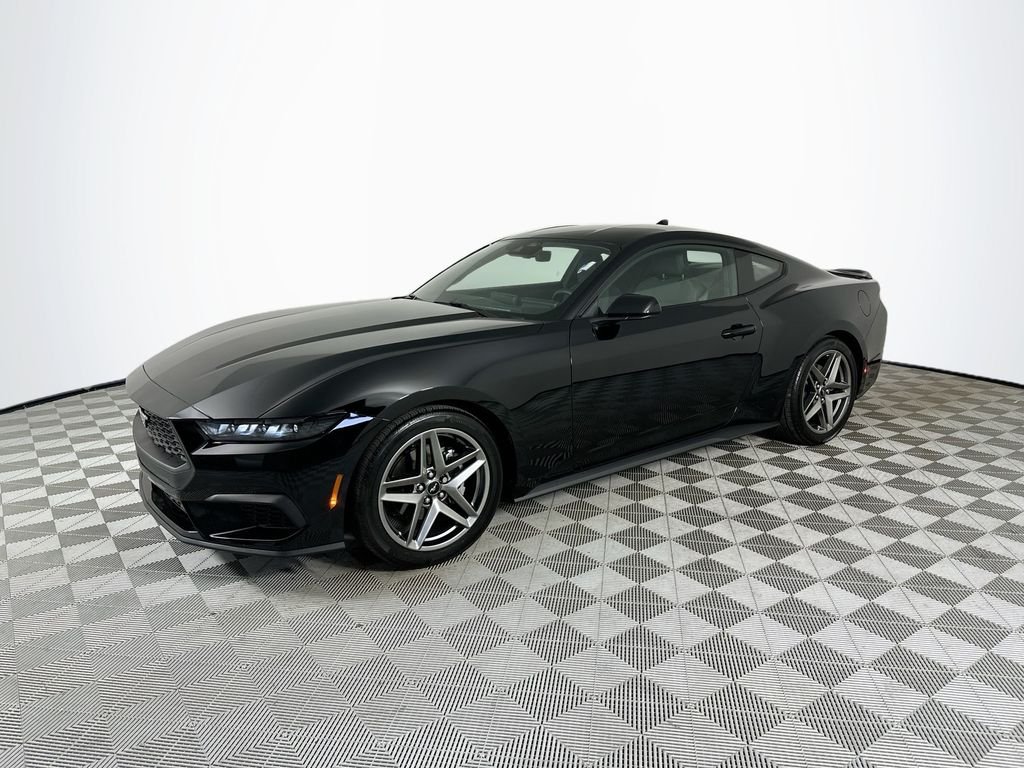 Used 2025 Black Ford EcoBoost image 3
