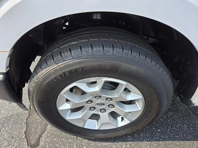 Used 2021 White Ford XL image 25