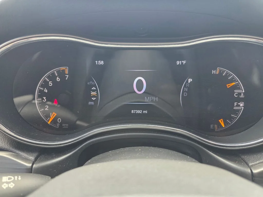 Used 2019 Gray Jeep Altitude image 20