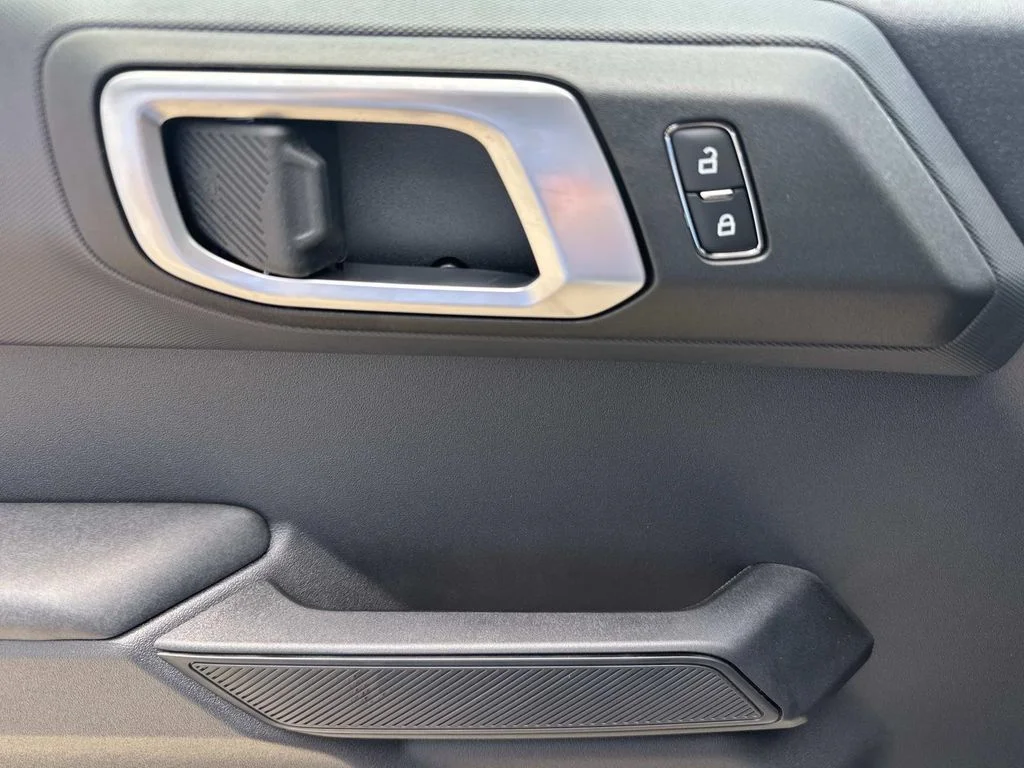 New 2026 Avalanche Gray Ford Big Bend® image 37