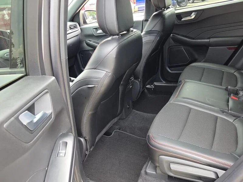 Used 2025 Carbonized Gray Metallic Ford ST-Line image 8