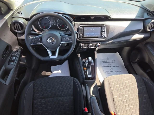 Used 2021 Blue Nissan S image 8