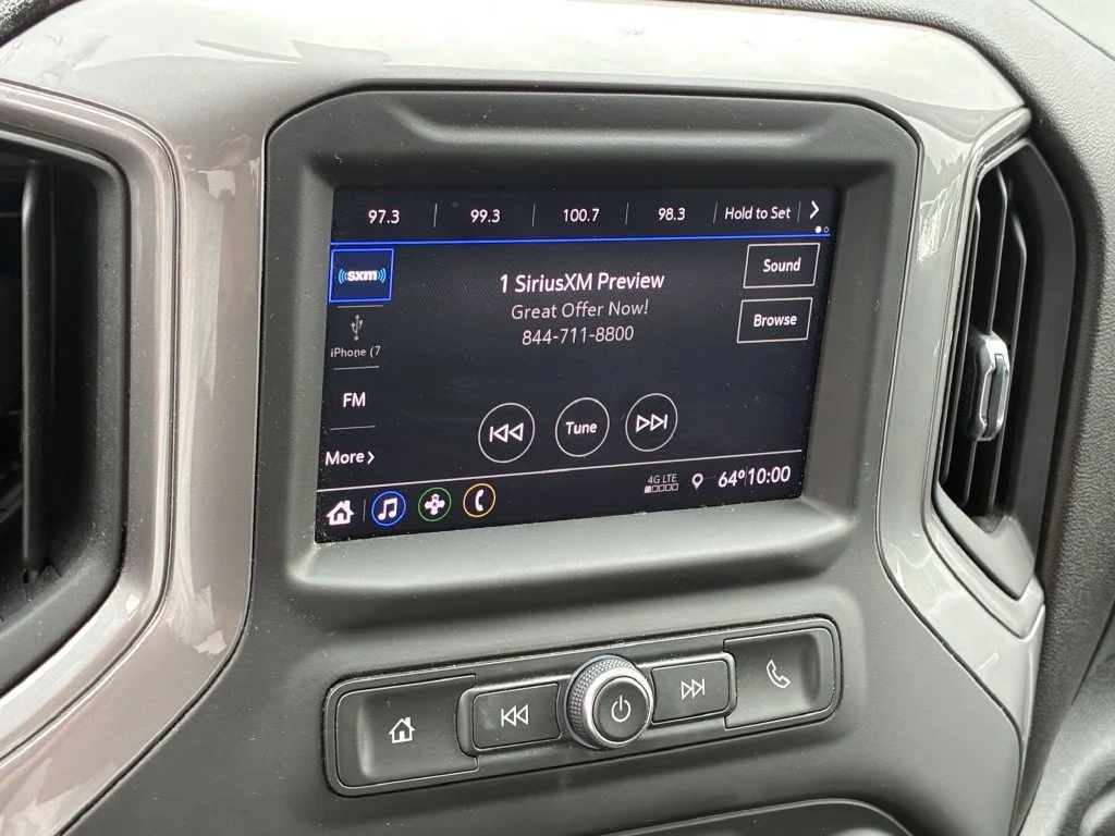 Used 2021 SILVER ICE METALLIC Chevrolet Custom image 28