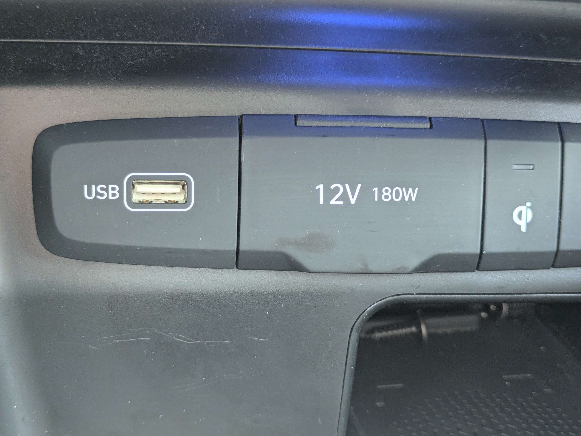 Used 2023 Shimmering Silver Hyundai SEL image 28