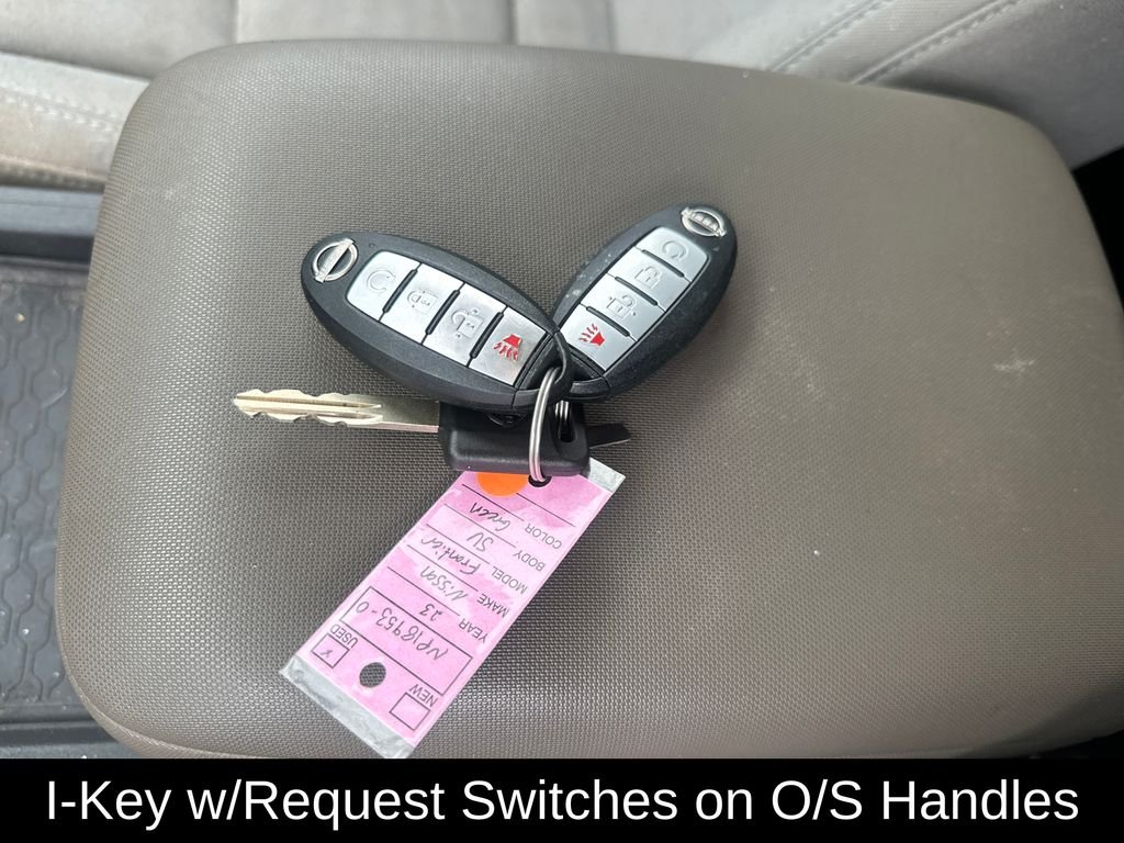 Used 2023 Green Nissan SV image 17