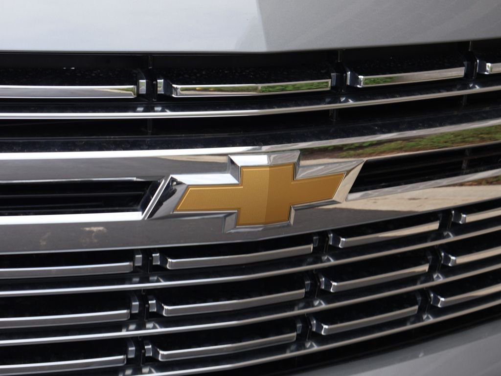 Used 2023 Chevrolet Tahoe Premier with VIN 1GNSKSKD3PR125313 for sale in Kansas City