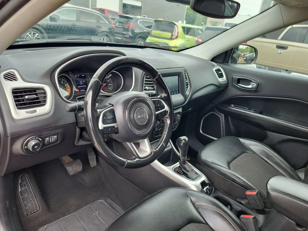Used 2020 Gray Jeep Latitude image 14