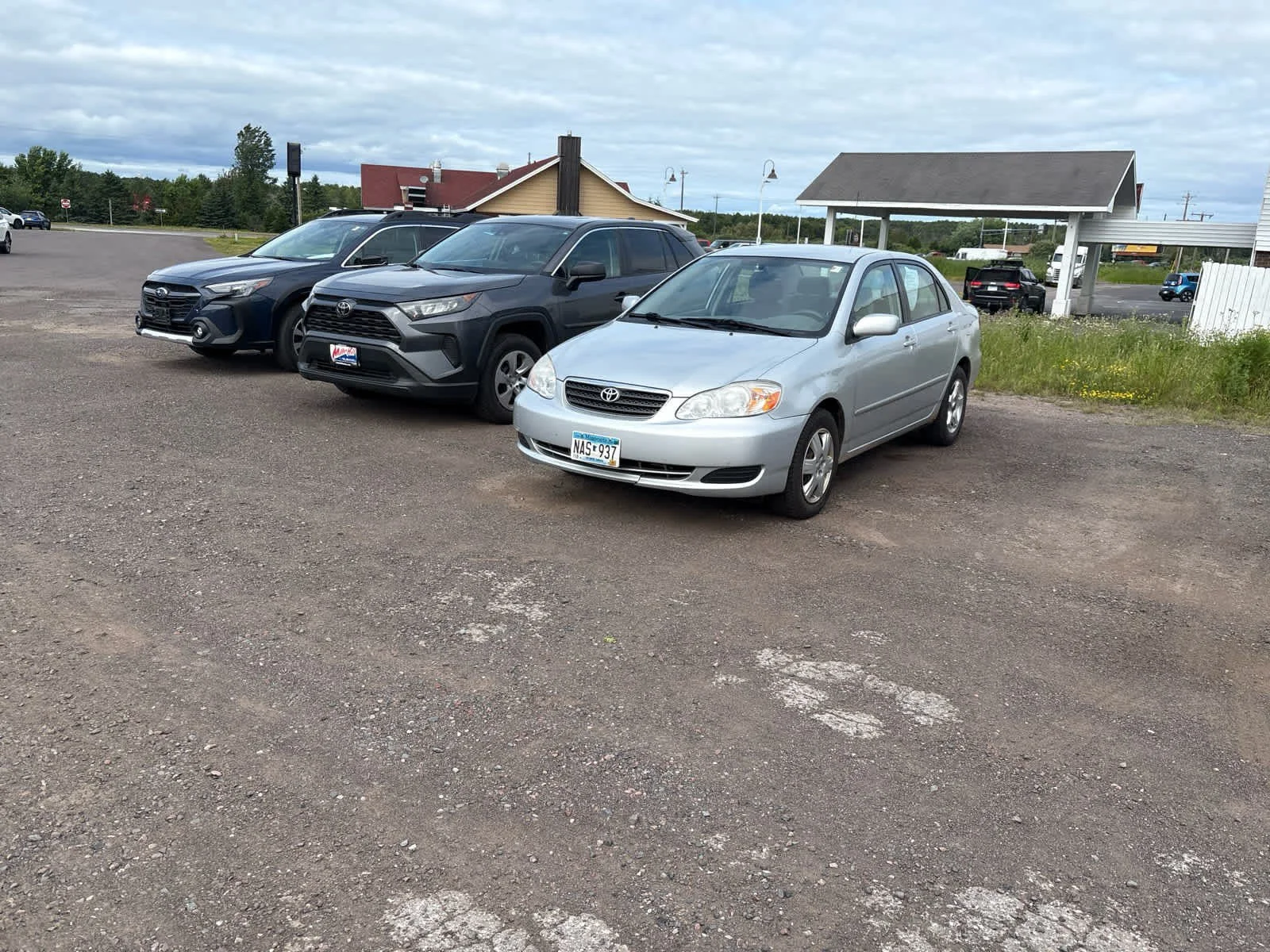 Used 2008 Silver Streak Mica Toyota LE image 10