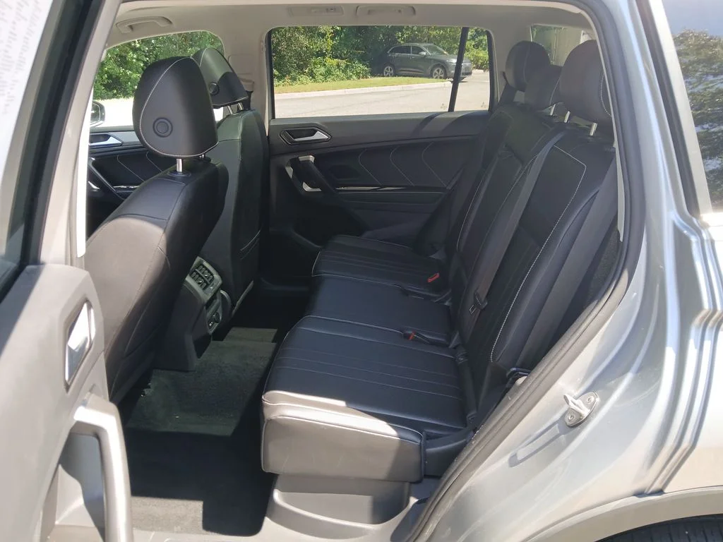 Used 2022 Silver Volkswagen 2.0T SE image 30