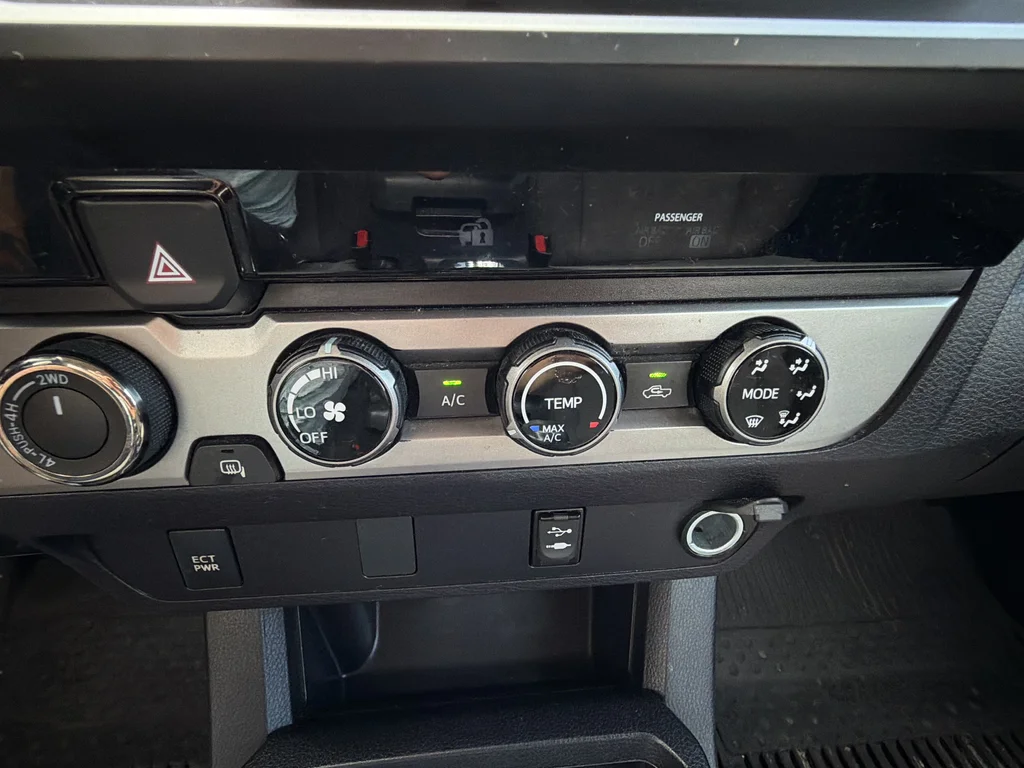 Used 2017 Gray Toyota SR image 19