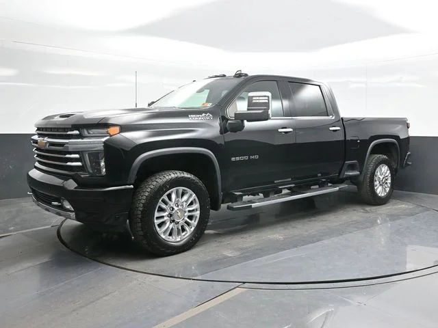 Used 2023 Black Chevrolet High Country image 5