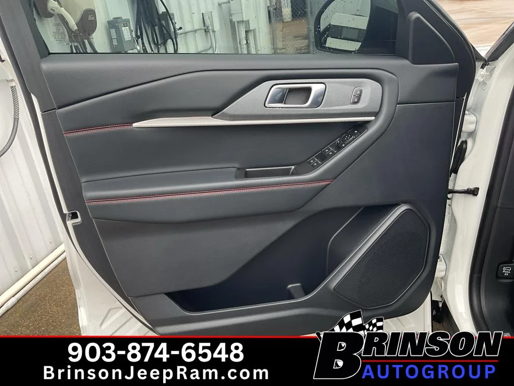 Used 2026 STAR WHITE MET TRI-COAT Ford ST-Line image 29