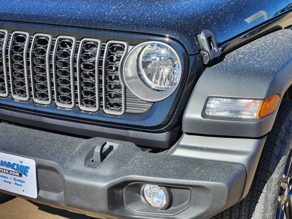 New 2026 Black Clearcoat Jeep Sport RHD image 5