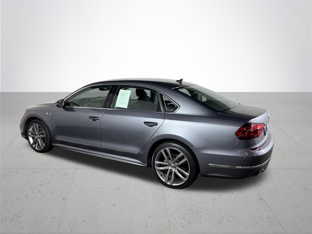 Used 2019 Platinum Gray Metallic Volkswagen 2.0T SE R-Line image 8