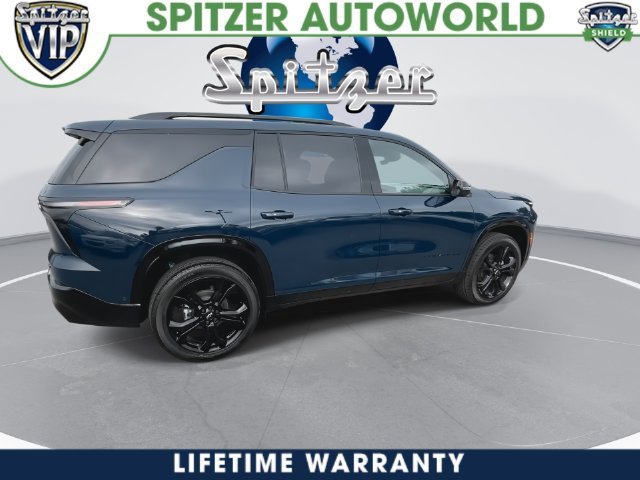 2027 Chevrolet Traverse photo 15 of 44
