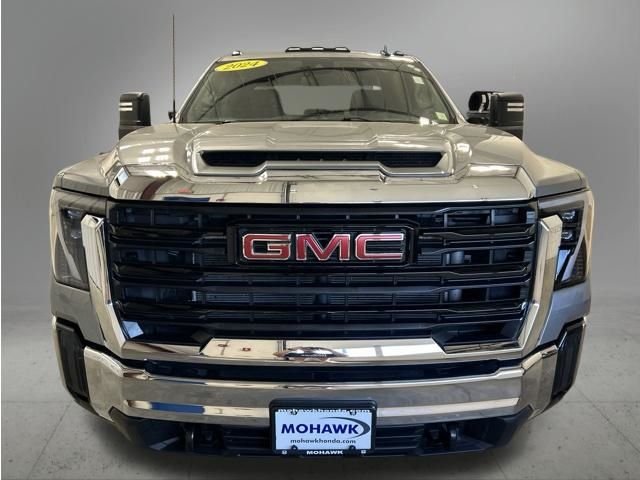 Used 2024 Sterling Metallic GMC Pro image 9