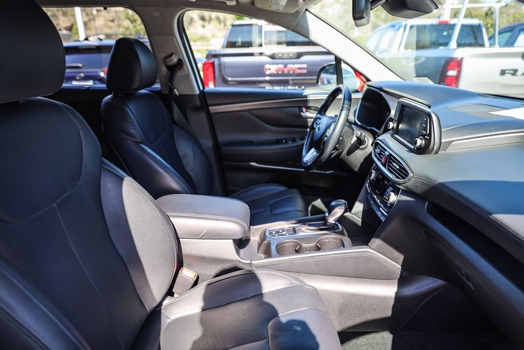 2020 Hyundai Santa Fe SEL - Photo 17