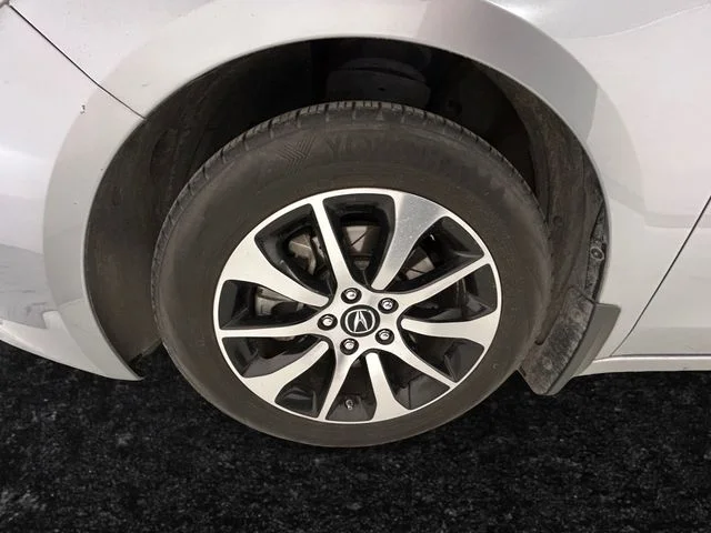Used 2017 Silver Acura 2.4L image 27
