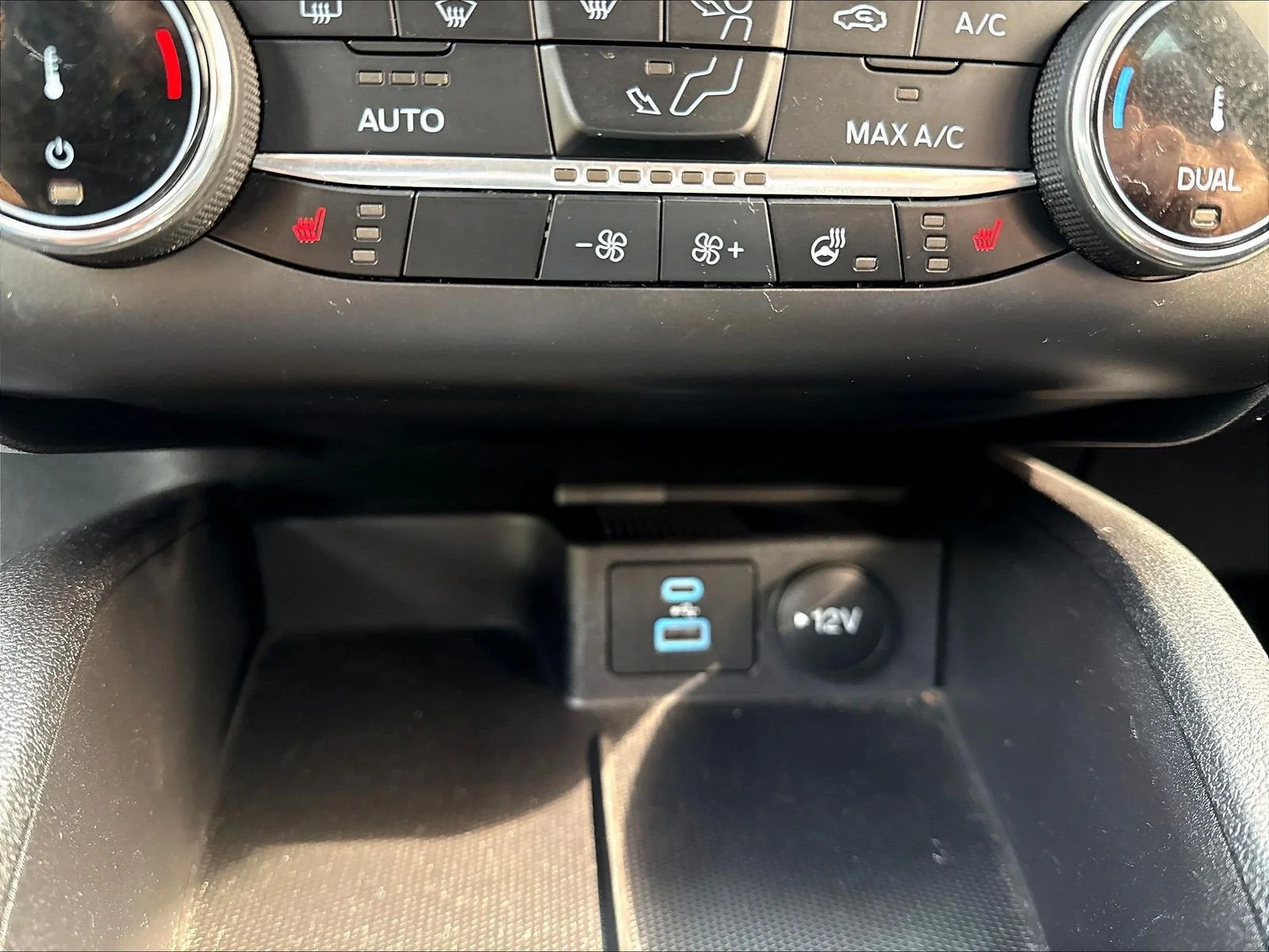 Used 2023 Vapor Blue Ford Active image 18