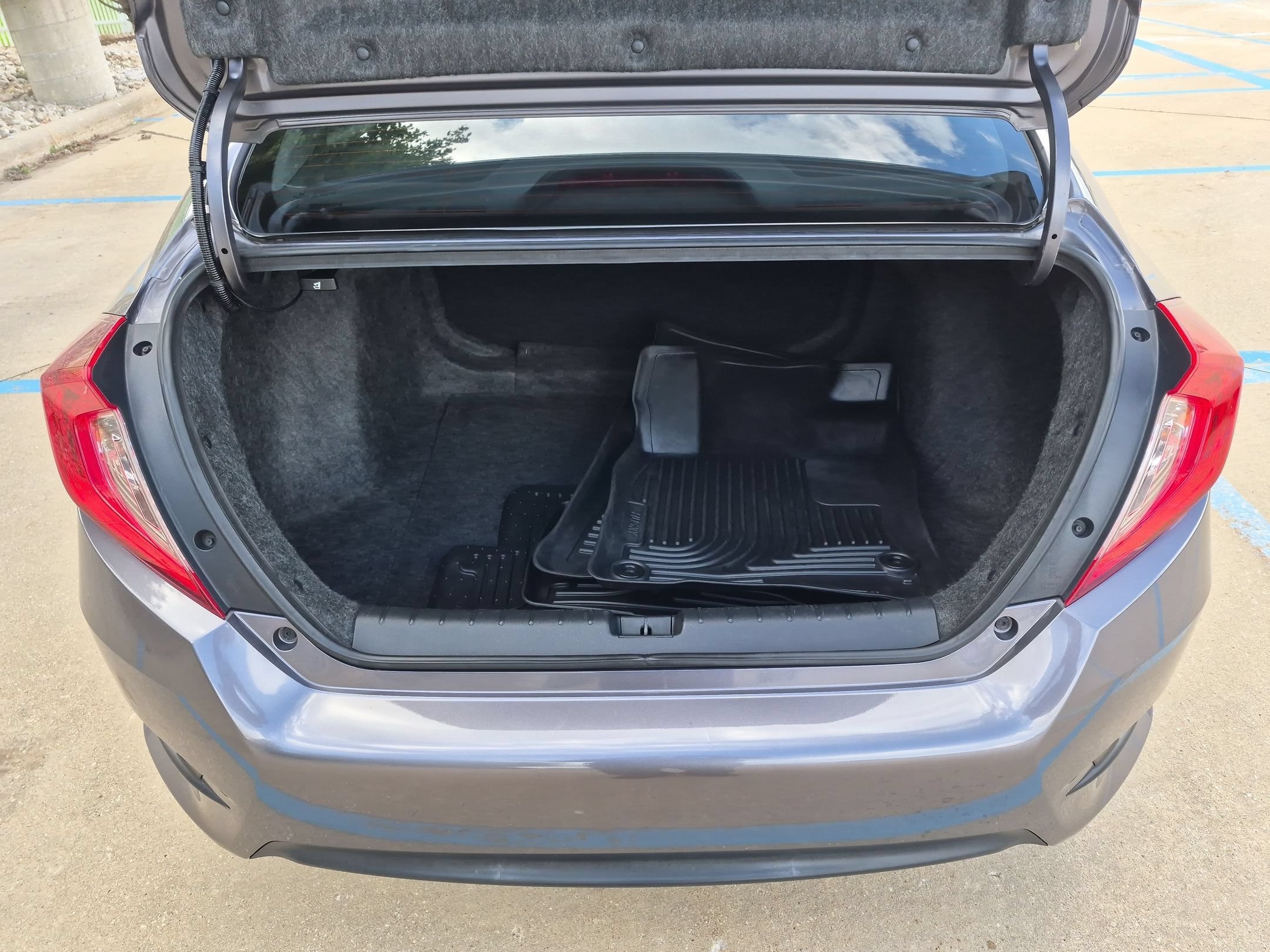 Certified Used 2016 Modern Steel Metallic Honda LX Sedan image 24