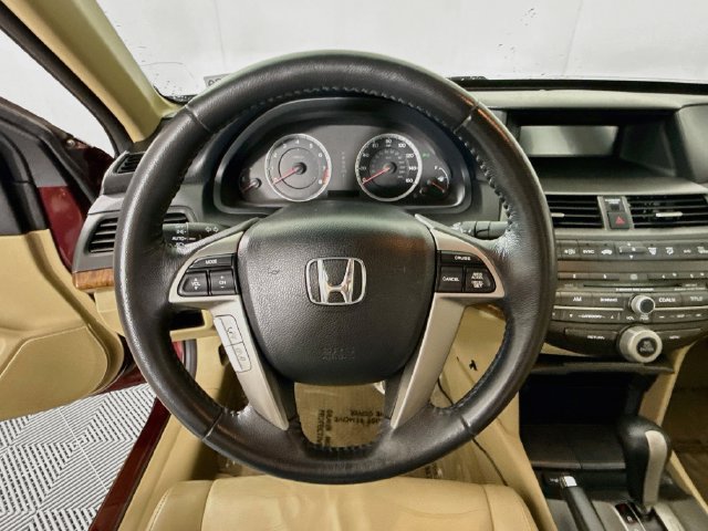 Used 2012 Red Honda EX-L image 11