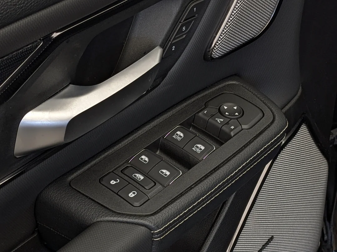 New 2026 Black RAM Sport - - 4x4 - HEMI V8 - Level 1 Equip - Sunroof & More! image 16