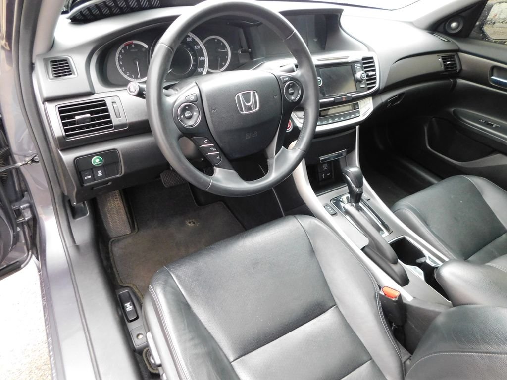 Used 2015 Gray Honda EX-L image 15