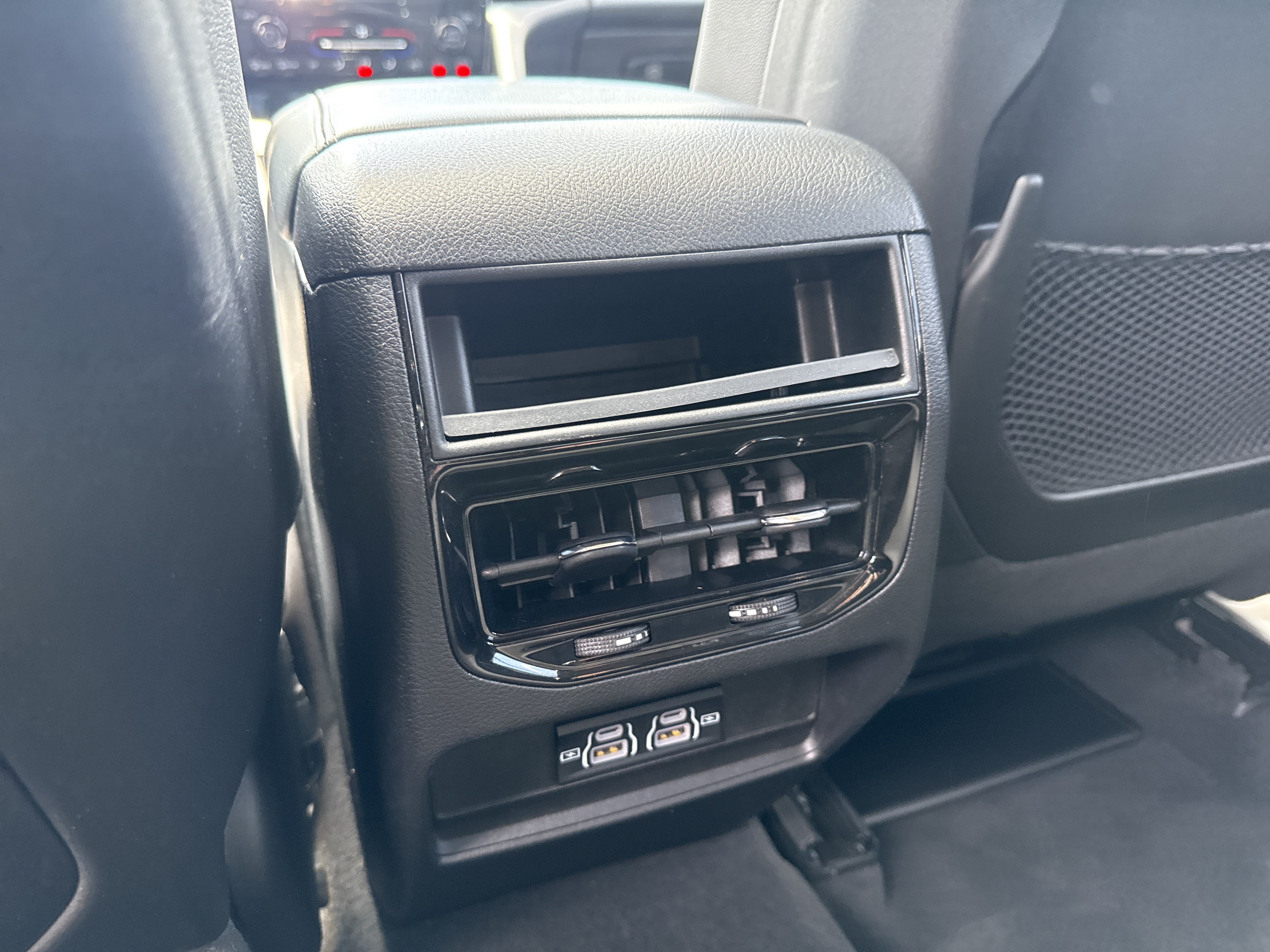 Used 2024 Bright White Clearcoat Jeep Laredo X image 23