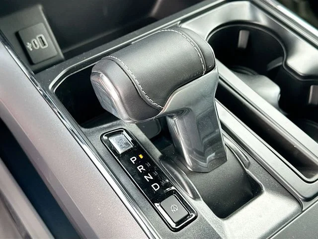 New 2025 Black Metallic Ford Flash image 12