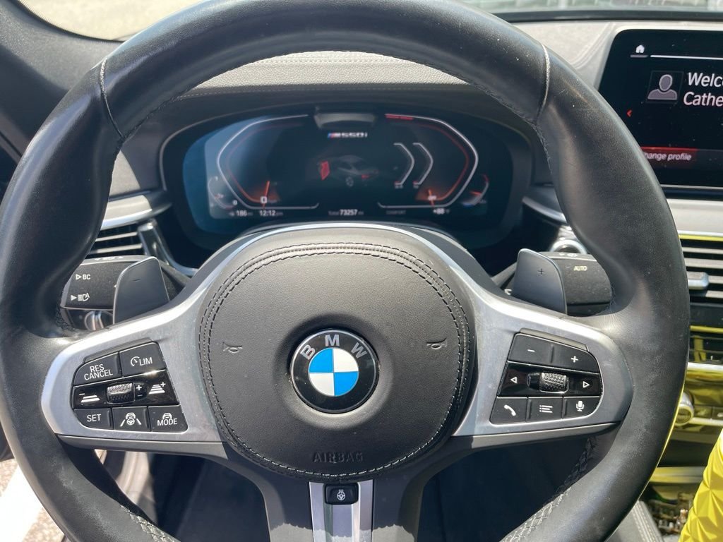 Used 2022 Gray BMW M550i xDrive image 10