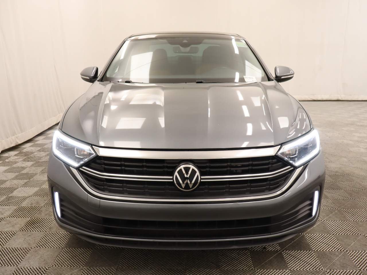 Certified Used 2024 Platinum Gray Metallic Volkswagen SEL image 5