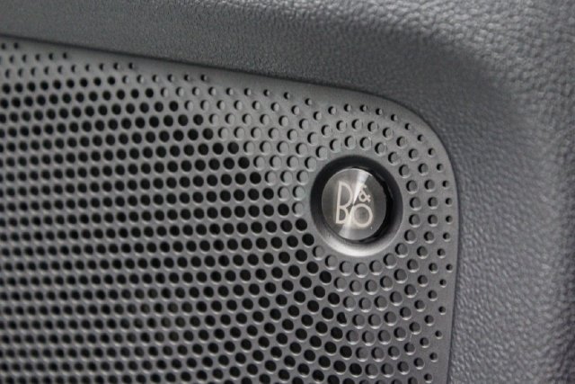 New 2025 Carbonized Gray Metallic Ford Outer Banks® image 18