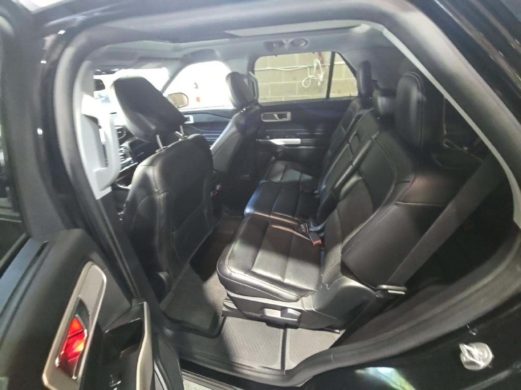 Used 2021 Black Ford Limited image 6