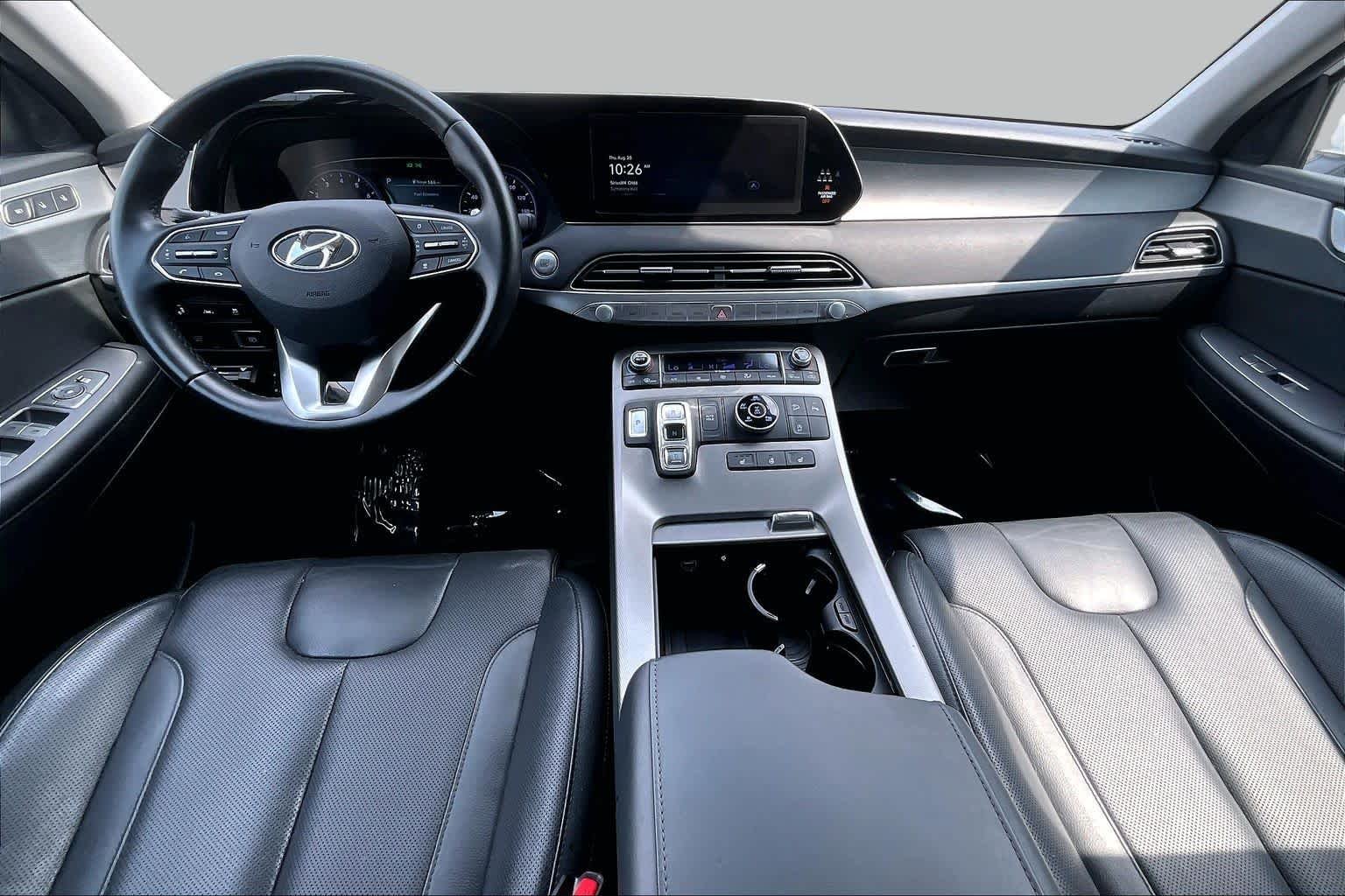 Used 2022 Hyper White Hyundai SEL image 16